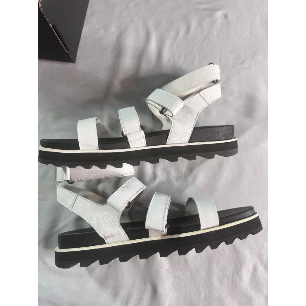 SOREL Roaming Multi Strap Sandals Womens 8.5 White Black Leather Lug Sole New - Picture 13 of 15